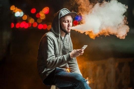 Comprehensive e-cigarette review and real-world test of 35000 Züge Vapes with flavor notes, battery life and build quality