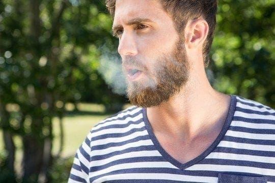 Local advice from nhà cái uy tin and what stores sell 21st century electronic cigarettes for safe, reliable vaping purchases