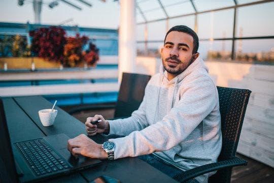 e-cigaretta Buying Guide for Beginners and Top e cigarettes belfast Shops and Deals